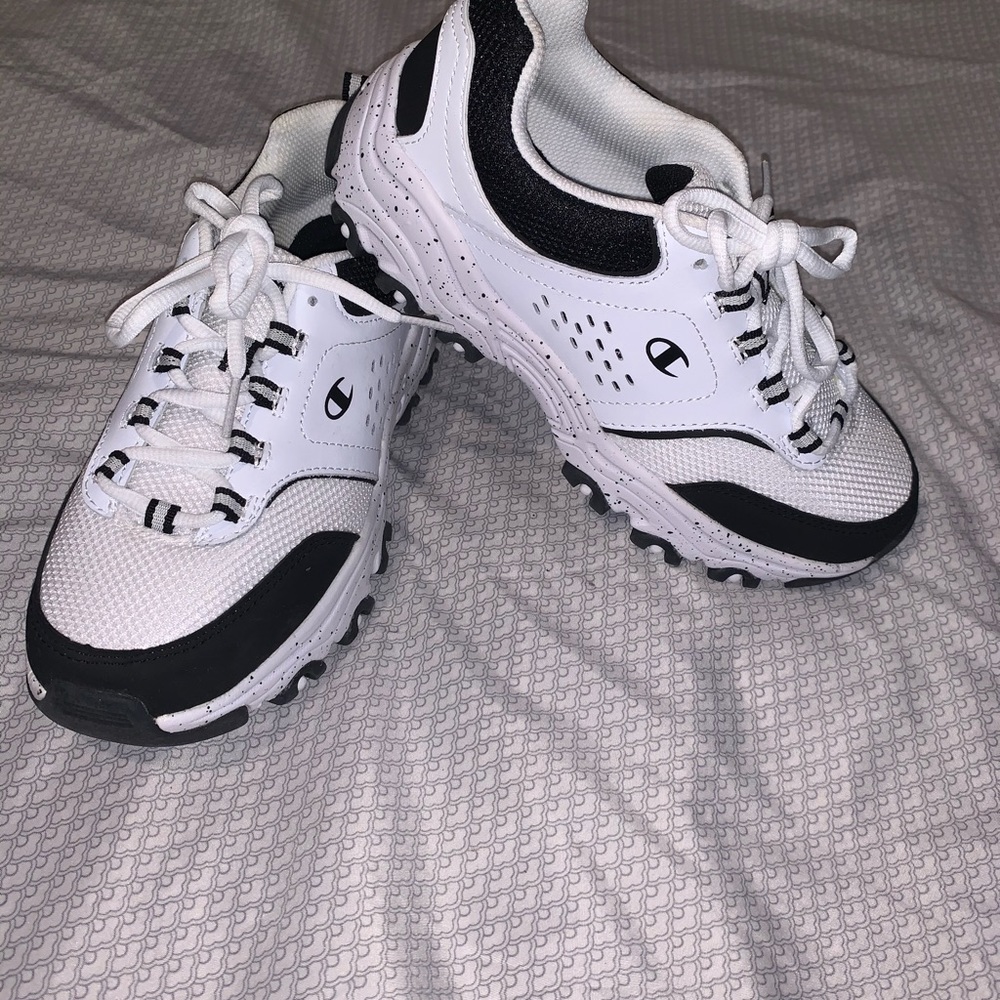 Champion woman’s size 7